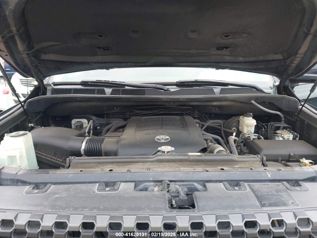 5TFDW5F17KX799010 Toyota Tundra Sr5 5.7l V8