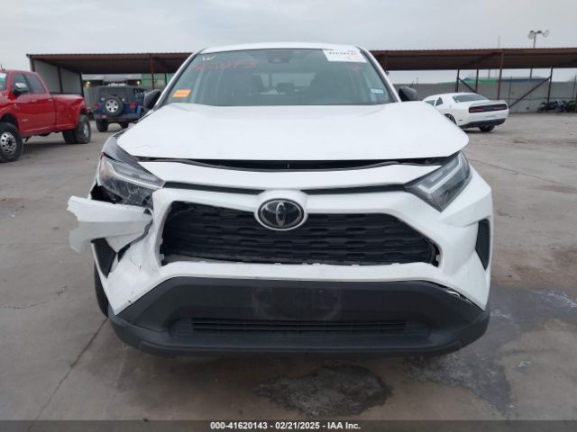 2T3F1RFV5PW359056 Toyota RAV4 LE
