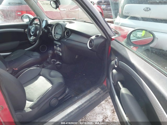 2010 MINI COOPER S WMWMF7C52ATW89293 Photo 4