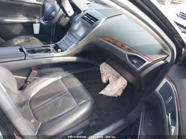 3LN6L2JK2ER819415 Lincoln MKZ