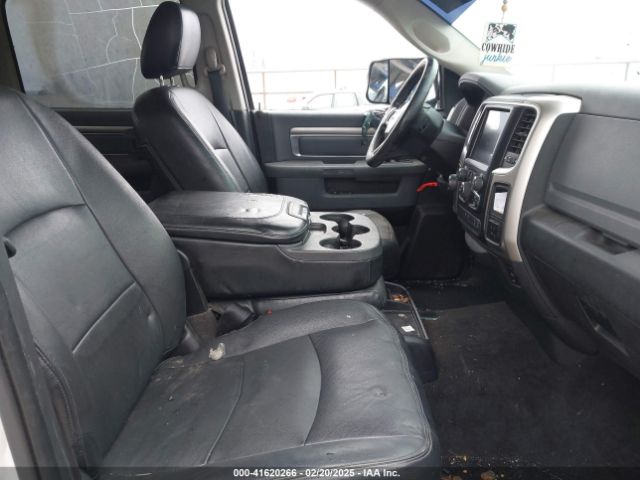 1C6RR7LM1FS563888 RAM 1500 Big Horn