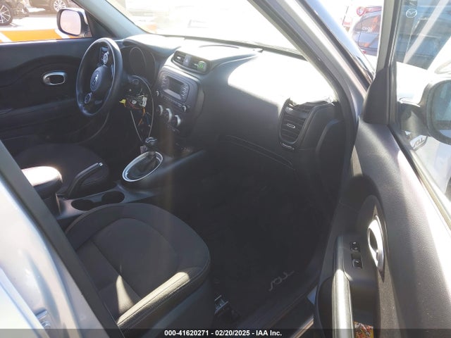 KNDJN2A26G7831506 KIA Soul