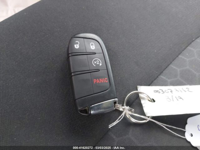 3C4NJDAB3KT723860 Jeep Compass Upland Edition 4x4