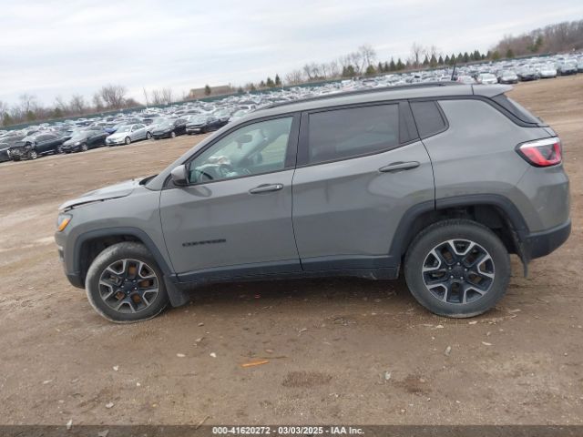 3C4NJDAB3KT723860 Jeep Compass Upland Edition 4x4