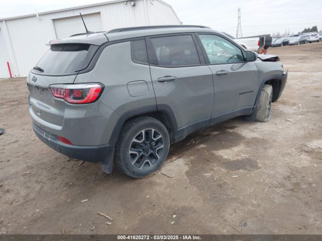 3C4NJDAB3KT723860 Jeep Compass Upland Edition 4x4