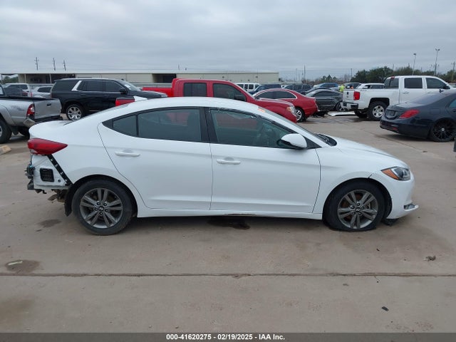 Hyundai ELANTRA SEL 2018 5NPD84LF2JH239233 Image 14