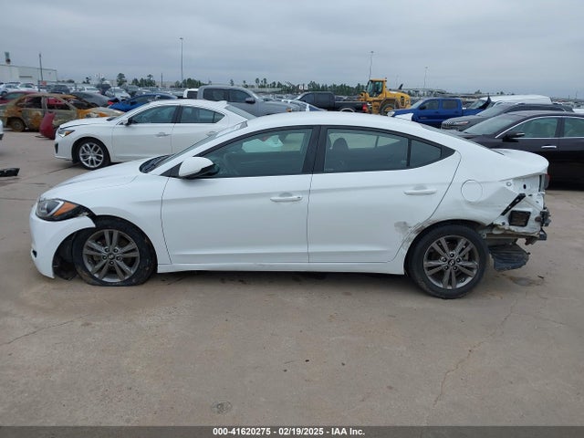 Hyundai ELANTRA SEL 2018 5NPD84LF2JH239233 Image 15