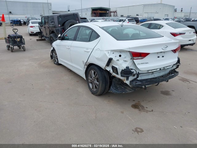 Hyundai ELANTRA SEL 2018 5NPD84LF2JH239233 Image 3