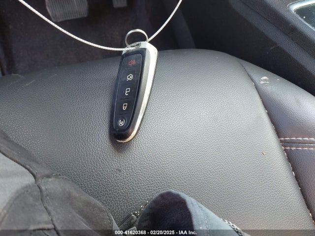 Ford ESCAPE SEL 2019 1FMCU0HD7KUB01018 Image 11