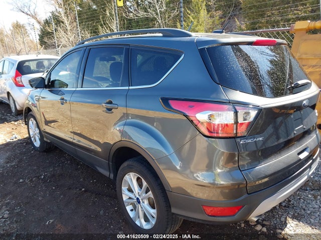 1FMCU9GD1JUB23570 Ford ESCAPE SE