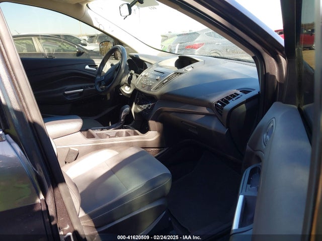 1FMCU9GD1JUB23570 Ford ESCAPE SE