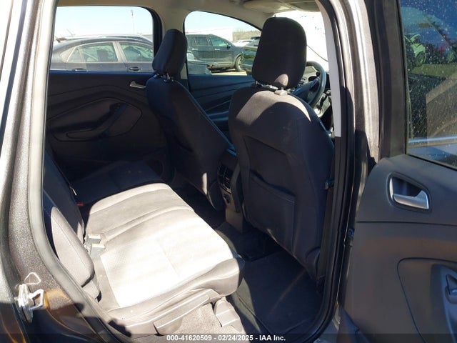 1FMCU9GD1JUB23570 Ford ESCAPE SE