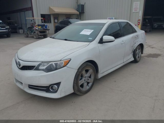 4T1BF1FK2EU454879 Toyota CAMRY SE