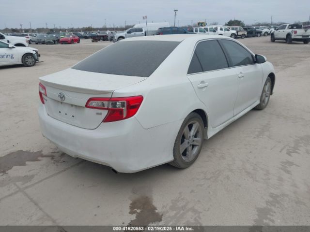 4T1BF1FK2EU454879 Toyota CAMRY SE
