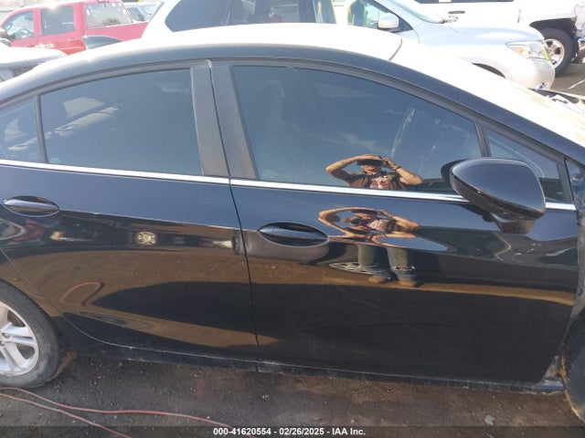Chevrolet Cruze Lt Auto 2018 1G1BE5SM8J7161298 Image 14