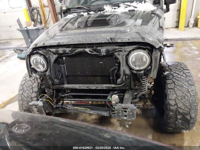 1C4BJWEG6FL688382 Jeep Wrangler Unlimited Altitude