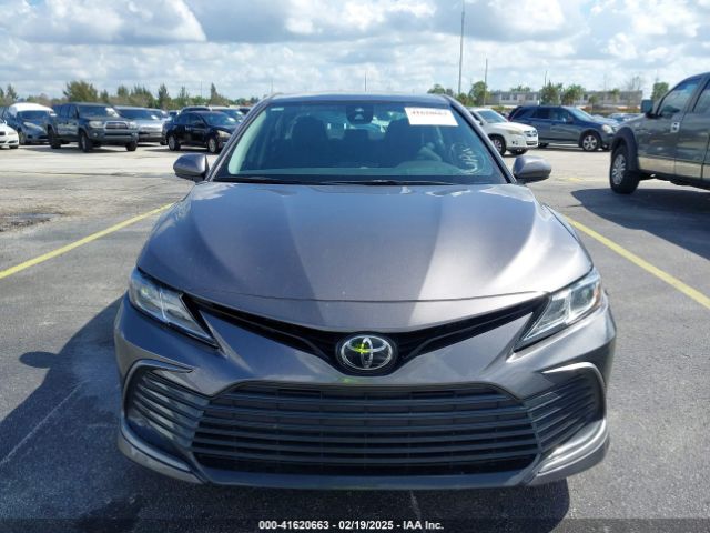 4T1C11AK4NU636433 Toyota CAMRY LE