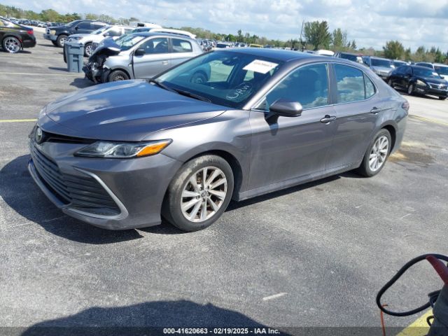 4T1C11AK4NU636433 Toyota CAMRY LE