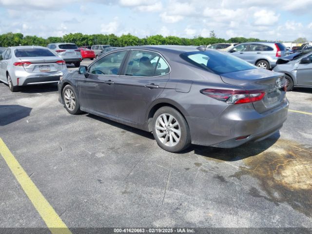 4T1C11AK4NU636433 Toyota CAMRY LE