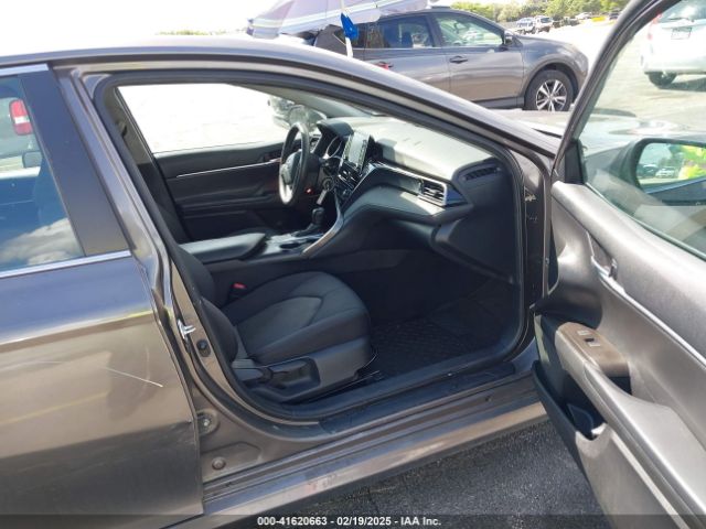 4T1C11AK4NU636433 Toyota CAMRY LE