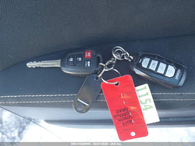 Toyota COROLLA LE 2017 2T1BURHE4HC811061 Image 11