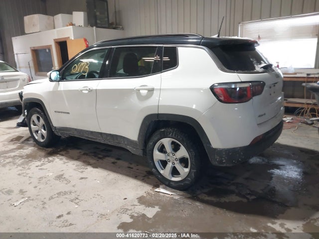 Jeep Compass Latitude 4x4 2020 3C4NJDBB0LT175428 Image 3