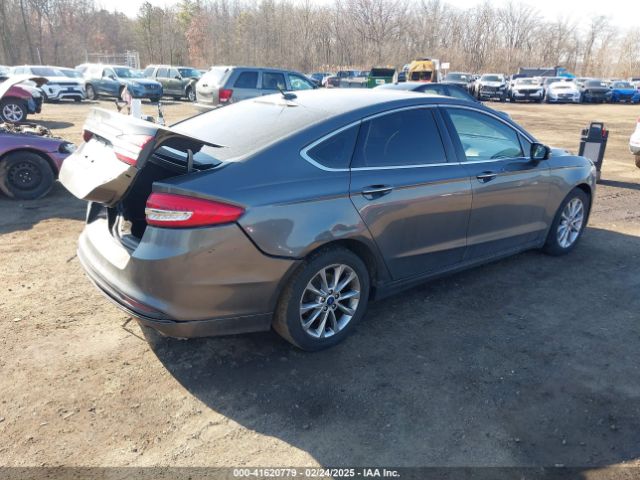 3FA6P0HDXHR321008 Ford FUSION SE
