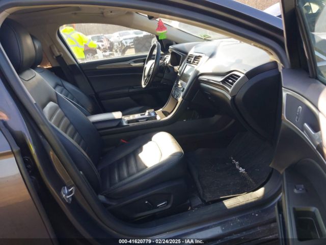 3FA6P0HDXHR321008 Ford FUSION SE