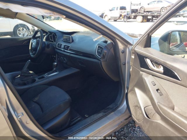 JM1BM1U77E1166558 Mazda Mazda3 I Sport