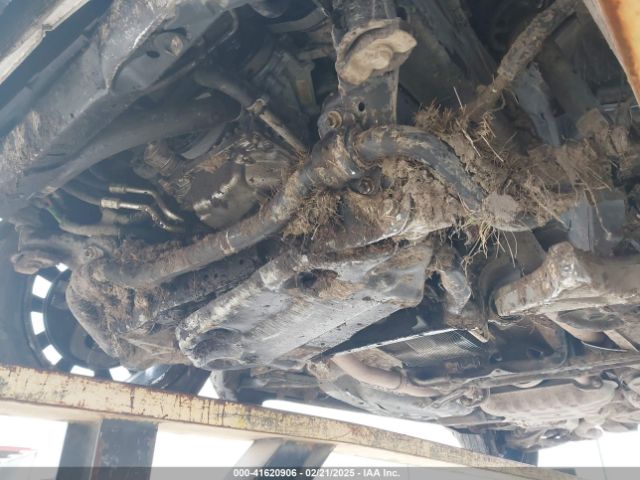 1C4RJEAG3NC154754 Jeep Grand Cherokee Wk Laredo X 4x2