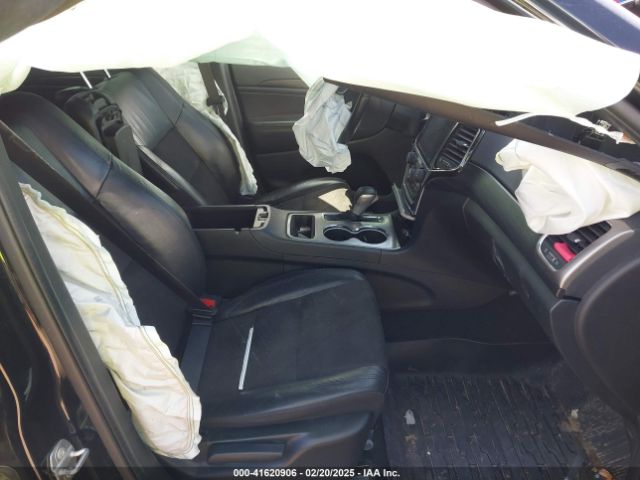 1C4RJEAG3NC154754 Jeep Grand Cherokee Wk Laredo X 4x2