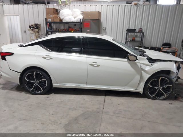 1N4BL4CW9PN383401 Nissan Altima Sr Intelligent Awd