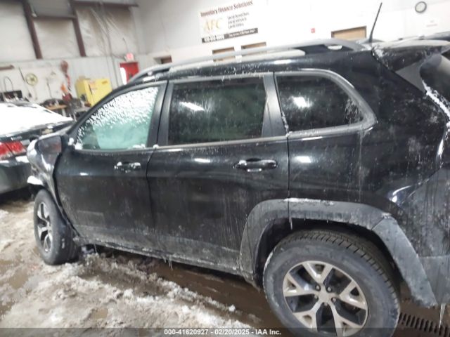 1C4PJMBB8JD567438 Jeep Cherokee Trailhawk 4x4