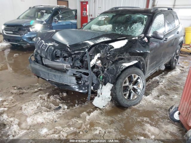 1C4PJMBB8JD567438 Jeep Cherokee Trailhawk 4x4