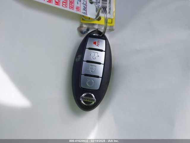 JN1BJ1CR4HW106839 Nissan Rogue Sport Sv