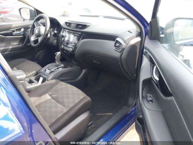 JN1BJ1CR4HW106839 Nissan Rogue Sport Sv