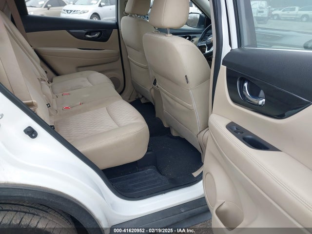 JN8AT2MV4HW001002 Nissan ROGUE S