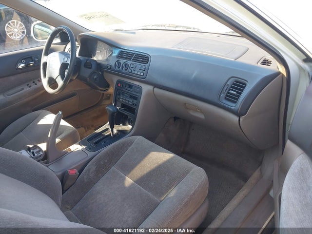 41621192 :رقم المزاد ، 1HGCD5651TA152435 vin ، 1996 Honda Accord Ex/ex-r مزاد بيع