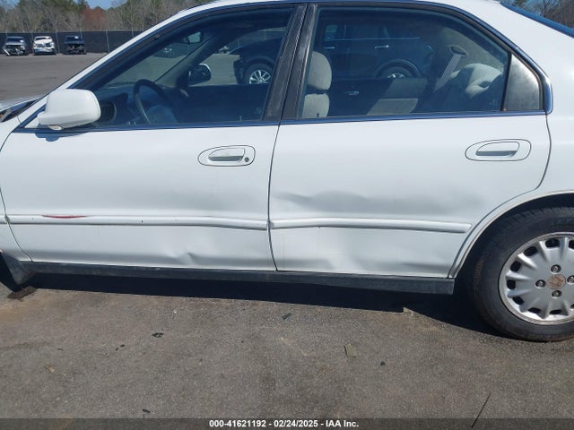 41621192 :رقم المزاد ، 1HGCD5651TA152435 vin ، 1996 Honda Accord Ex/ex-r مزاد بيع
