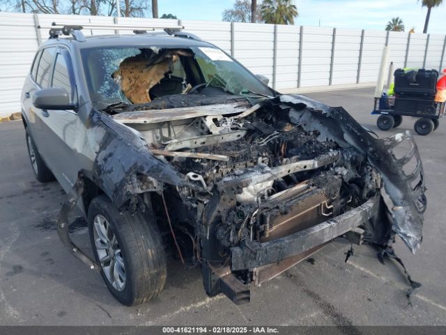 1C4PJLLB6KD469762 Jeep Cherokee Latitude Plus Fwd