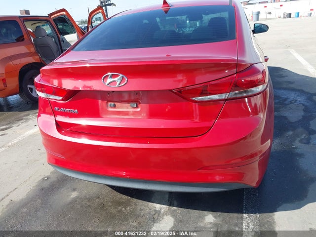 Hyundai Elantra Value Edition 2018 5NPD84LF7JH304237 Image 15