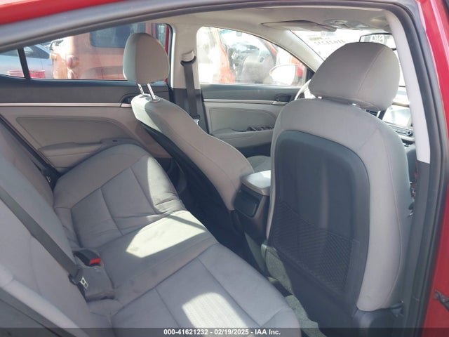 Hyundai Elantra Value Edition 2018 5NPD84LF7JH304237 Image 8
