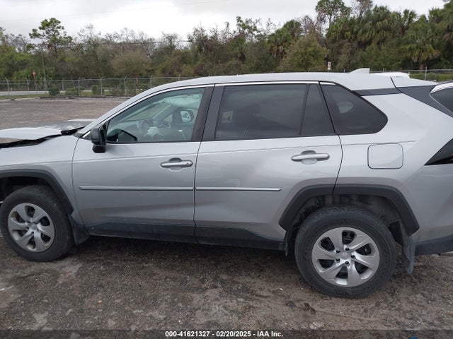 Toyota RAV4 LE 2022 2T3H1RFV5NW216940 Image 14