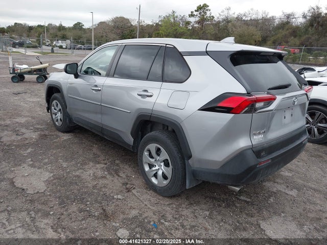 Toyota RAV4 LE 2022 2T3H1RFV5NW216940 Image 3