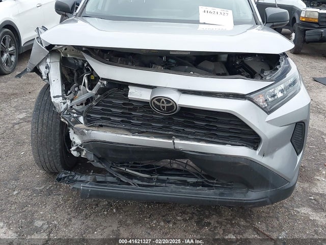 Toyota RAV4 LE 2022 2T3H1RFV5NW216940 Image 6