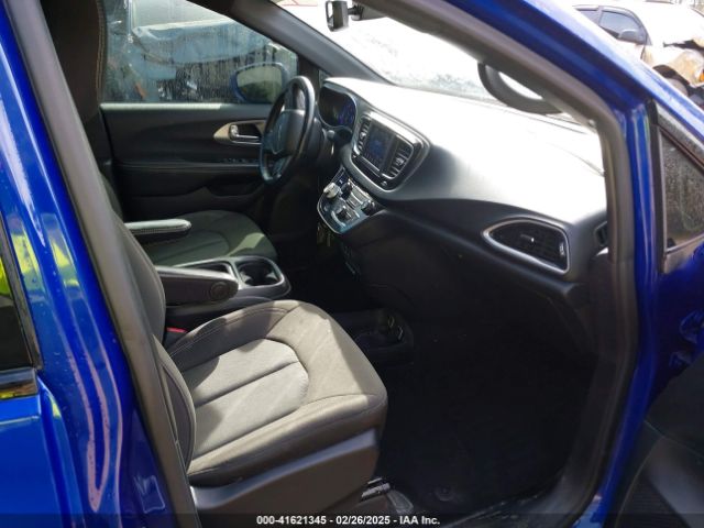 2C4RC1FG2LR147598 Chrysler Pacifica Touring