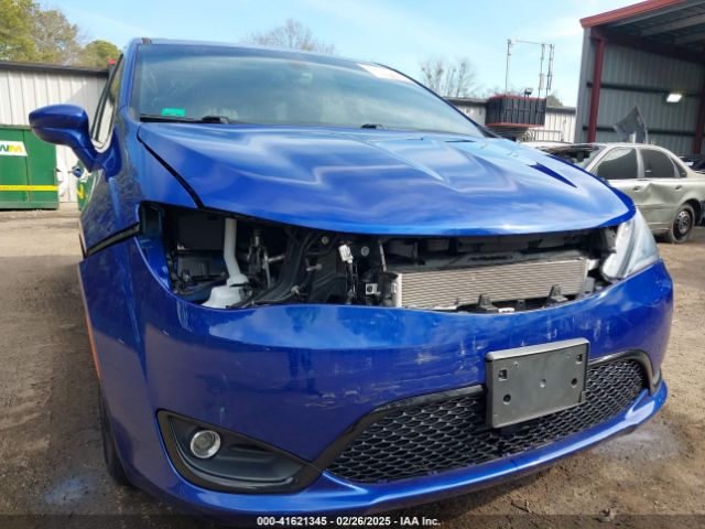 2C4RC1FG2LR147598 Chrysler Pacifica Touring