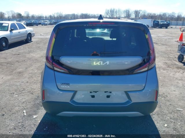 KNDJ23AU0P7867966 KIA SOUL LX