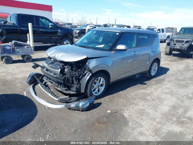 KNDJ23AU0P7867966 KIA SOUL LX