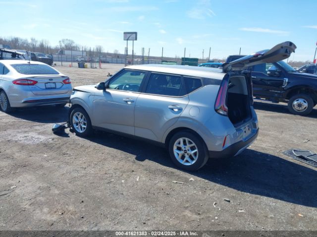 KNDJ23AU0P7867966 KIA SOUL LX